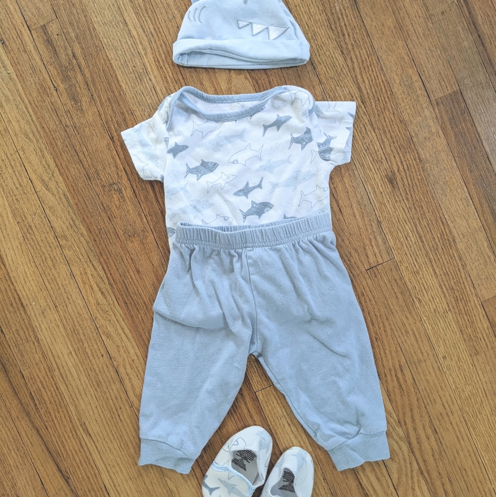 Four Piece 6-9 M